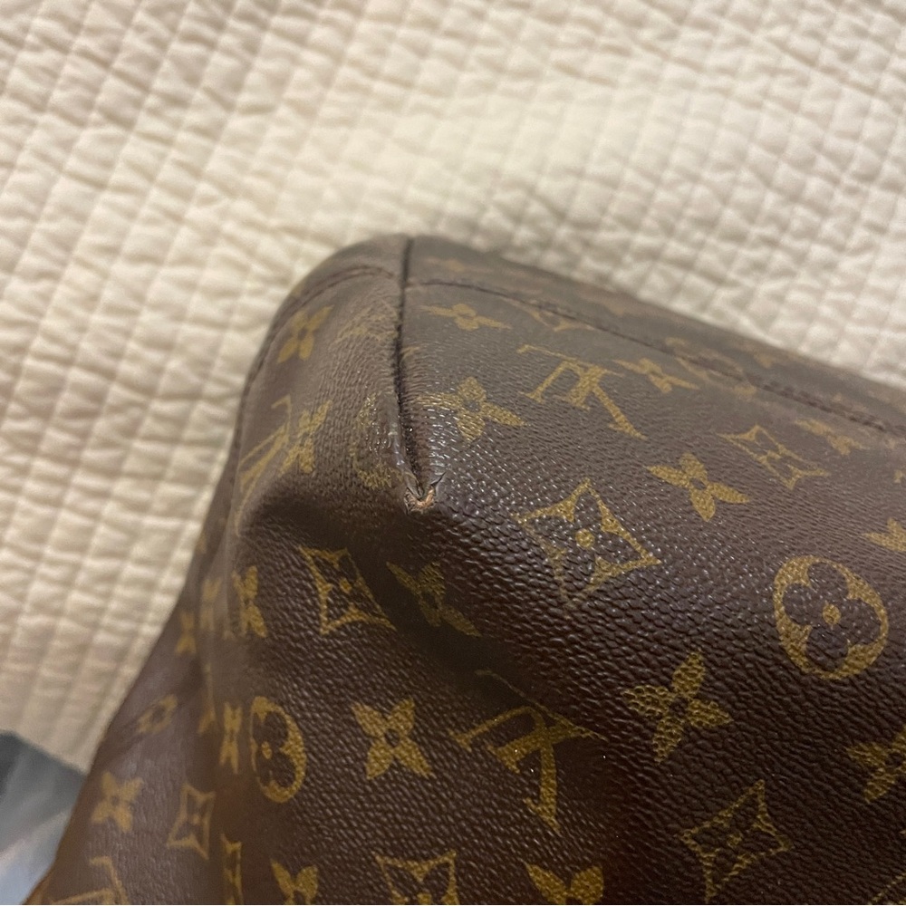 Louis Vuitton Brown Monogram Handbag - Picture 3 of 7